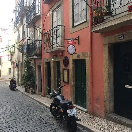 Mouros 20 * Lisbon